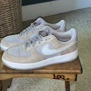 Nike Air Force 1